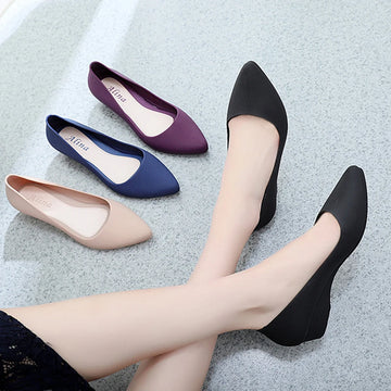 Women’s Fashionable Pointed Flat Summer Shoes