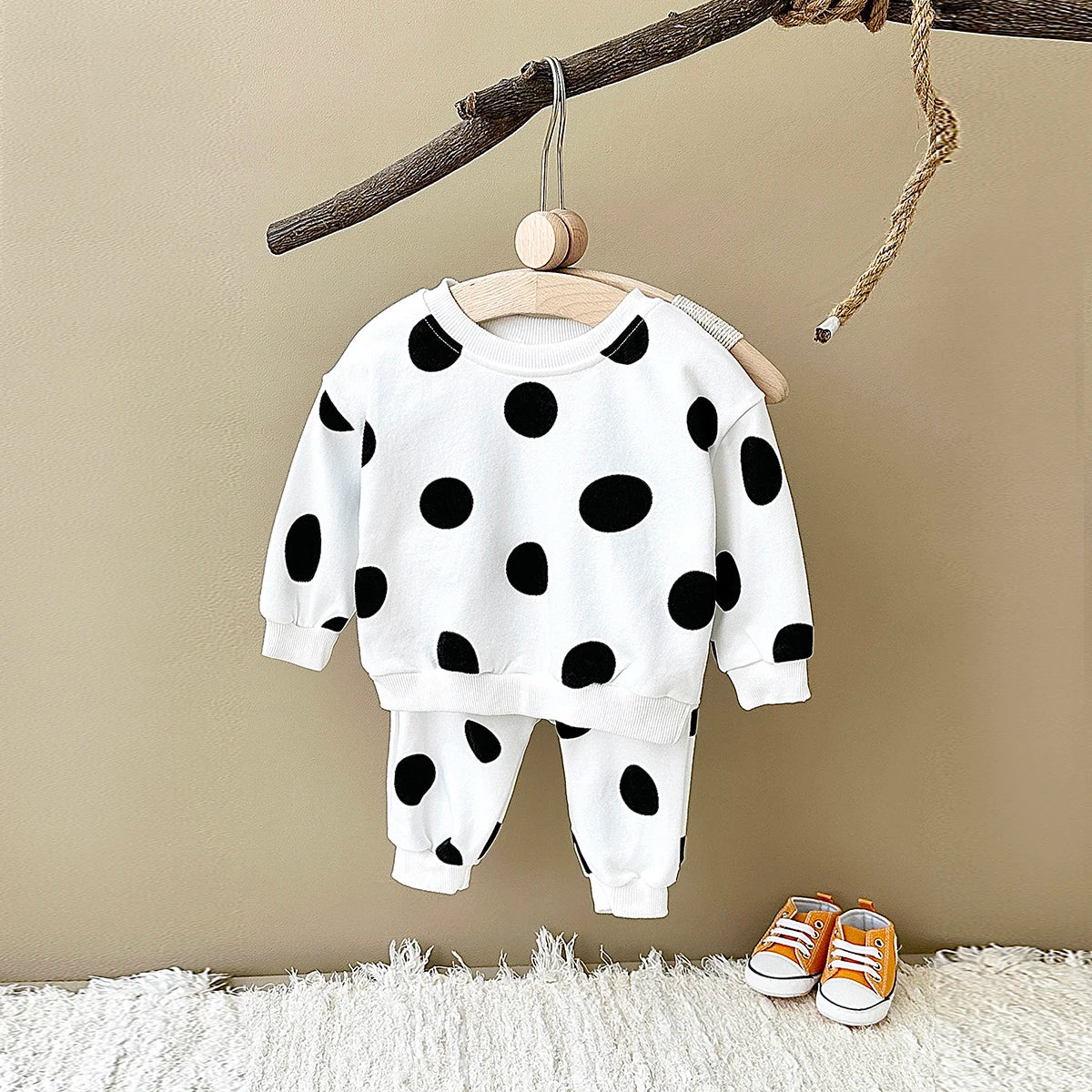 2PCS Newborn Baby Clothes Set Sweatshirt and Pants