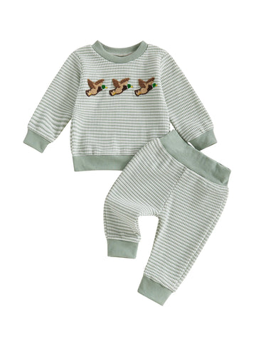 Kids Winter Outfit – Bear Embroidery Sweater & Striped Jogger Pants Set